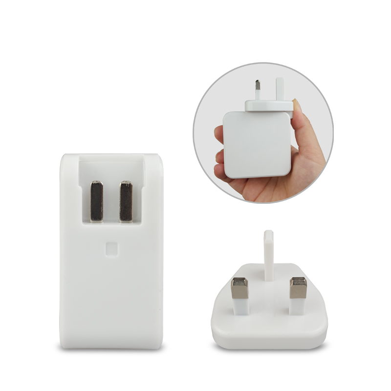 3口USB轉(zhuǎn)換頭充電器-ST390 3口USB轉(zhuǎn)換頭充電器-ST390