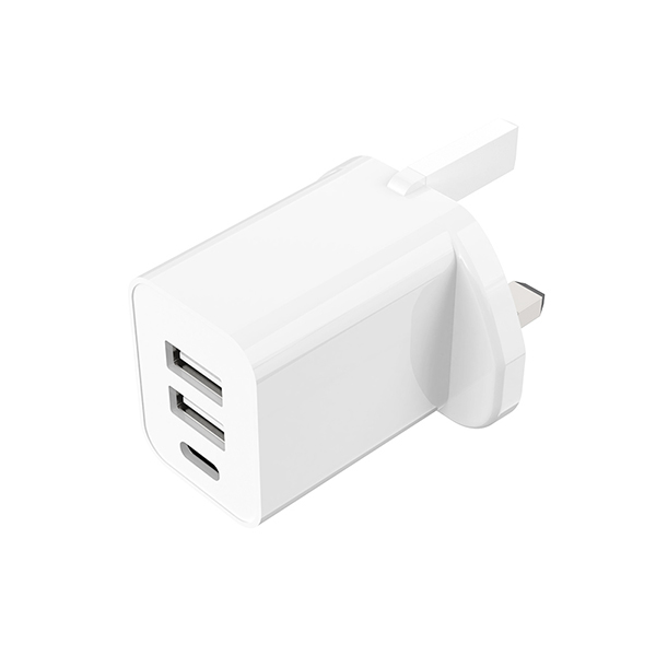 15W三口充電器2A+1C ST790 英規(guī) 15W三口充電器2A+1C ST790 英規(guī)